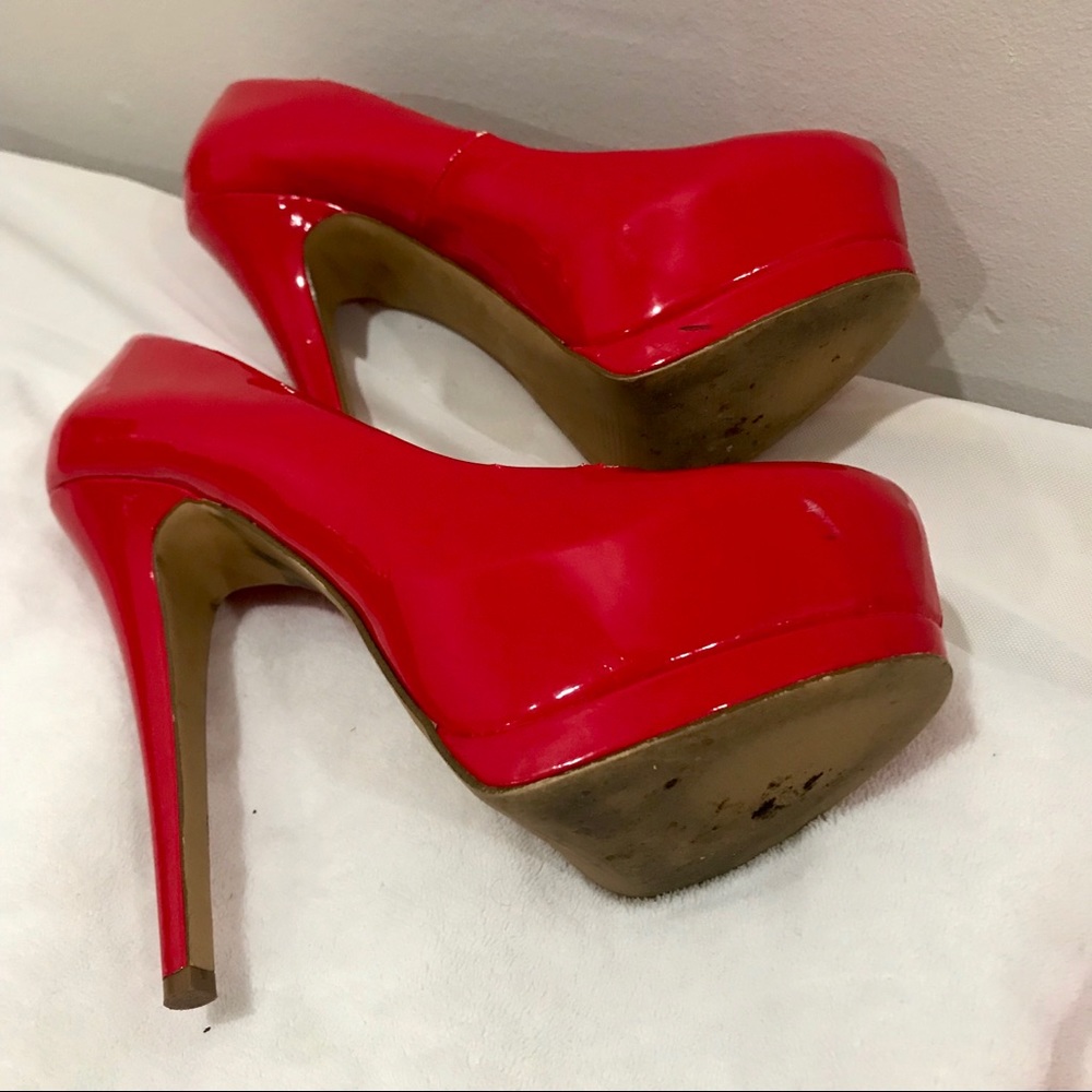 Sexy Red Platforms Heels - Picture 7 of 8